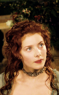 Rachel Hurd Wood FbBGj60u_o