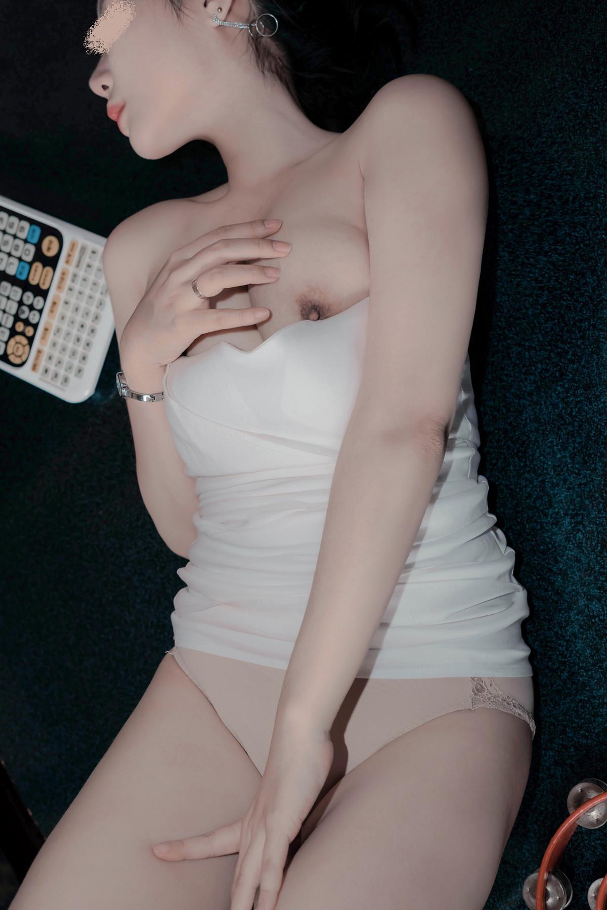 Cony 코니, PUSSYLET Vol.33 ‘Nude Karaoke’ Set.01(36)