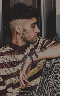 Zayn Malik XfHn44lE_o