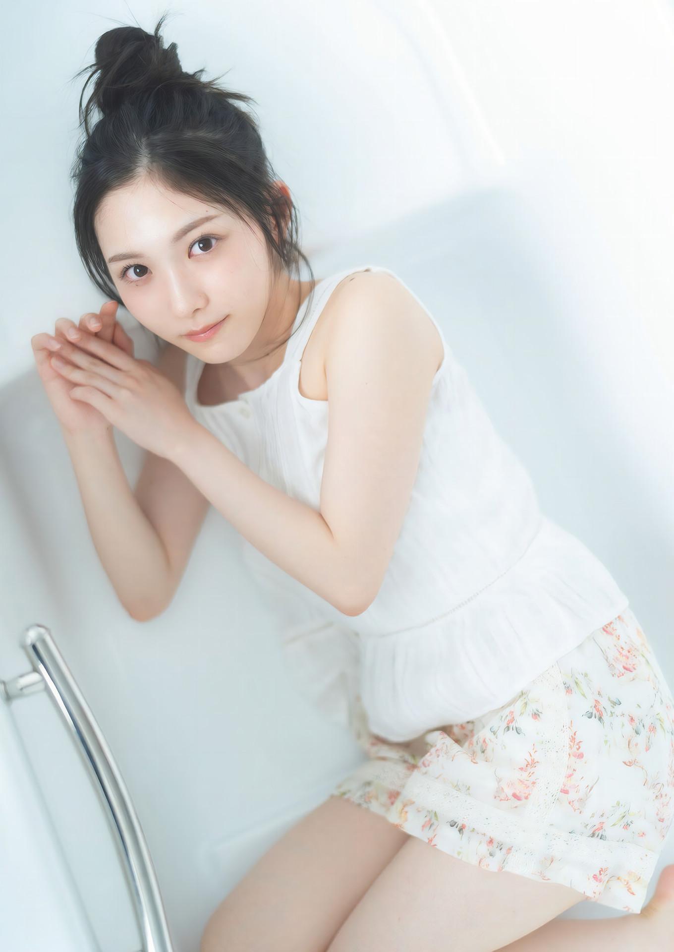 Airi Taniguchi 谷口愛季, Weekly Playboy 2024 No.48 (週刊プレイボーイ 2024年48号(4)