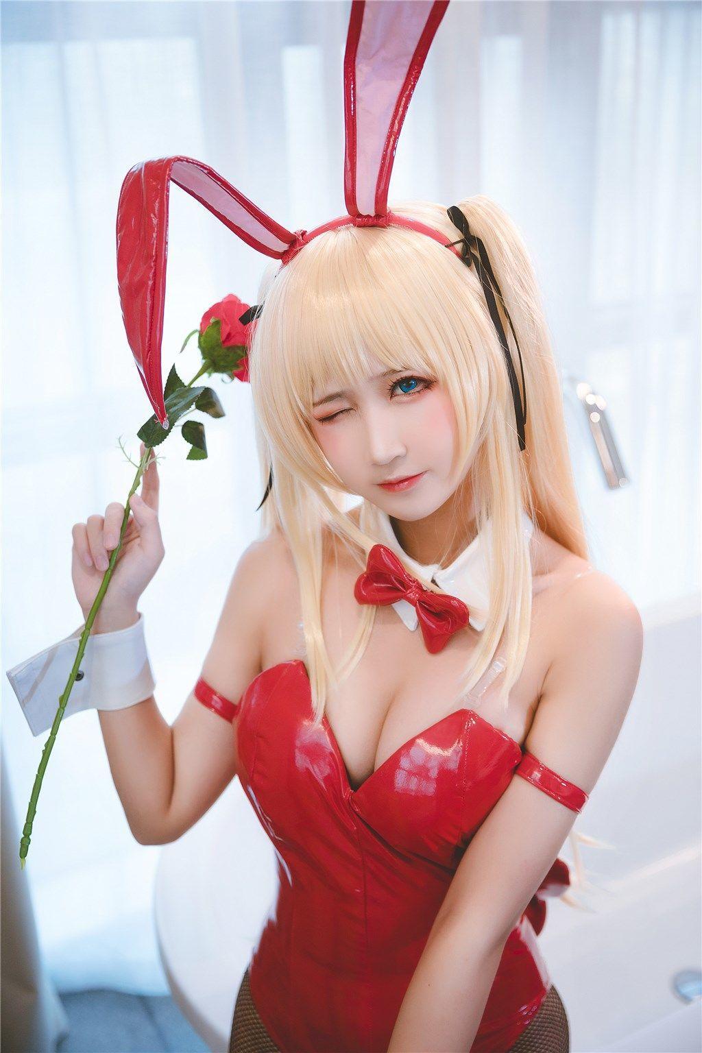 [Cosplay] 微博妹子三度_69 – 黑丝兔女郎(1)