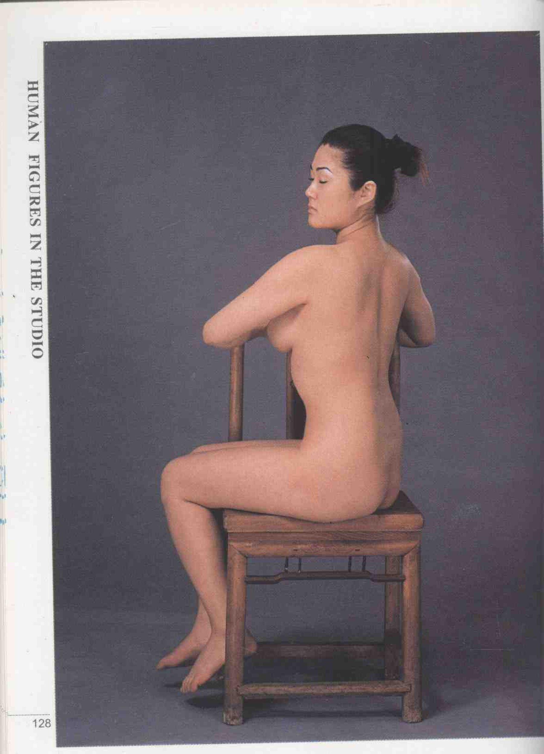书籍扫描 实用人体模特摄影·坐姿篇(133)