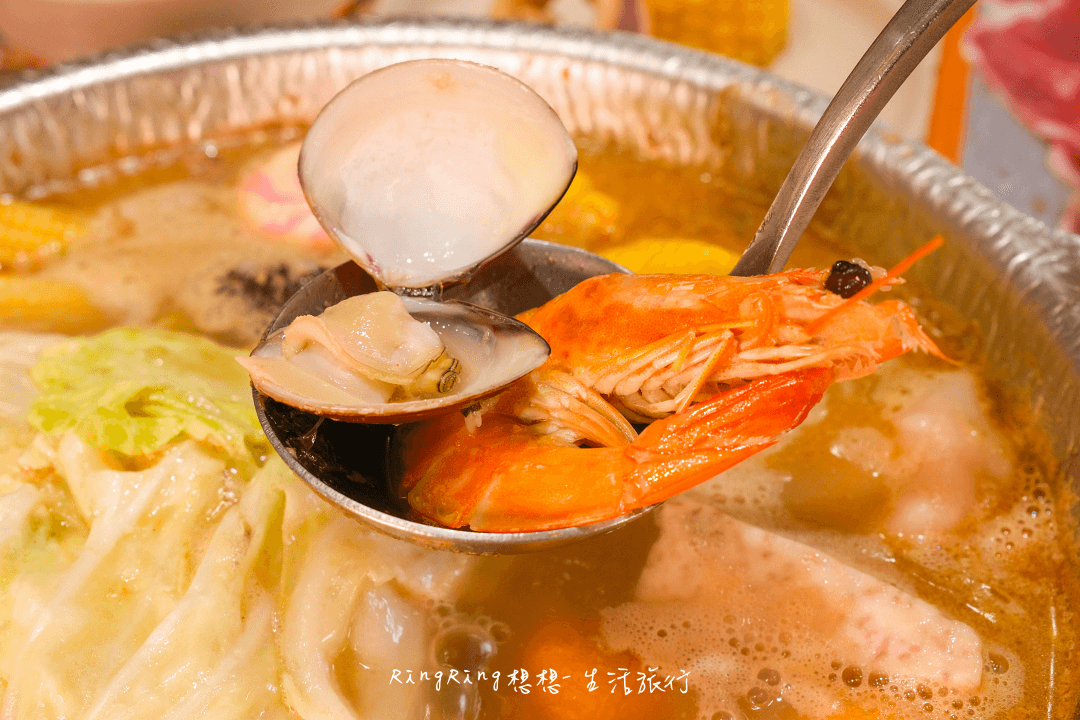 小洞天經典石頭火鍋海鮮