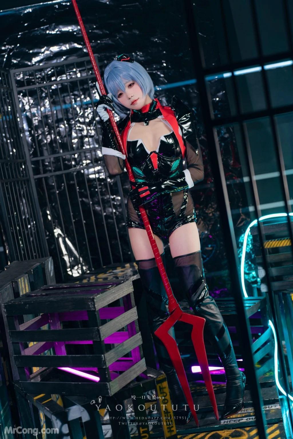 Coser@黏黏团子兔:『黑凌波』&小剧场 (50 photos )(5)
