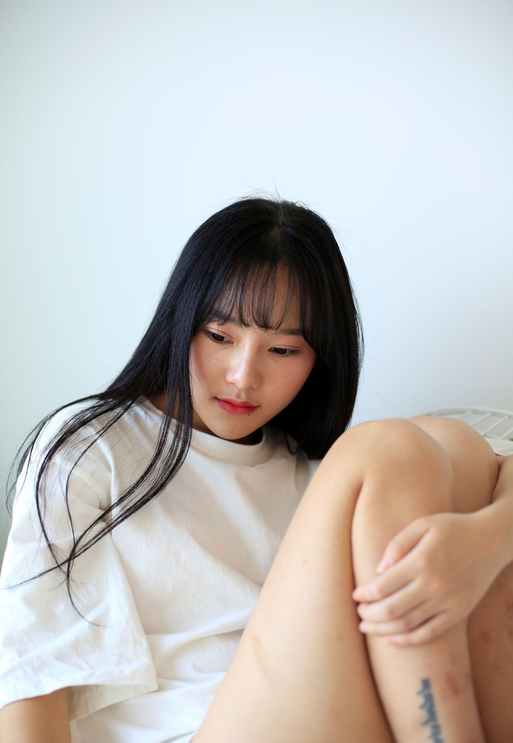 国模套图 素人私房流出(597)