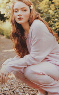 Sadie Sink Ir1KwloM_o