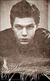 Evan Peters 7TT0Mk0U_o