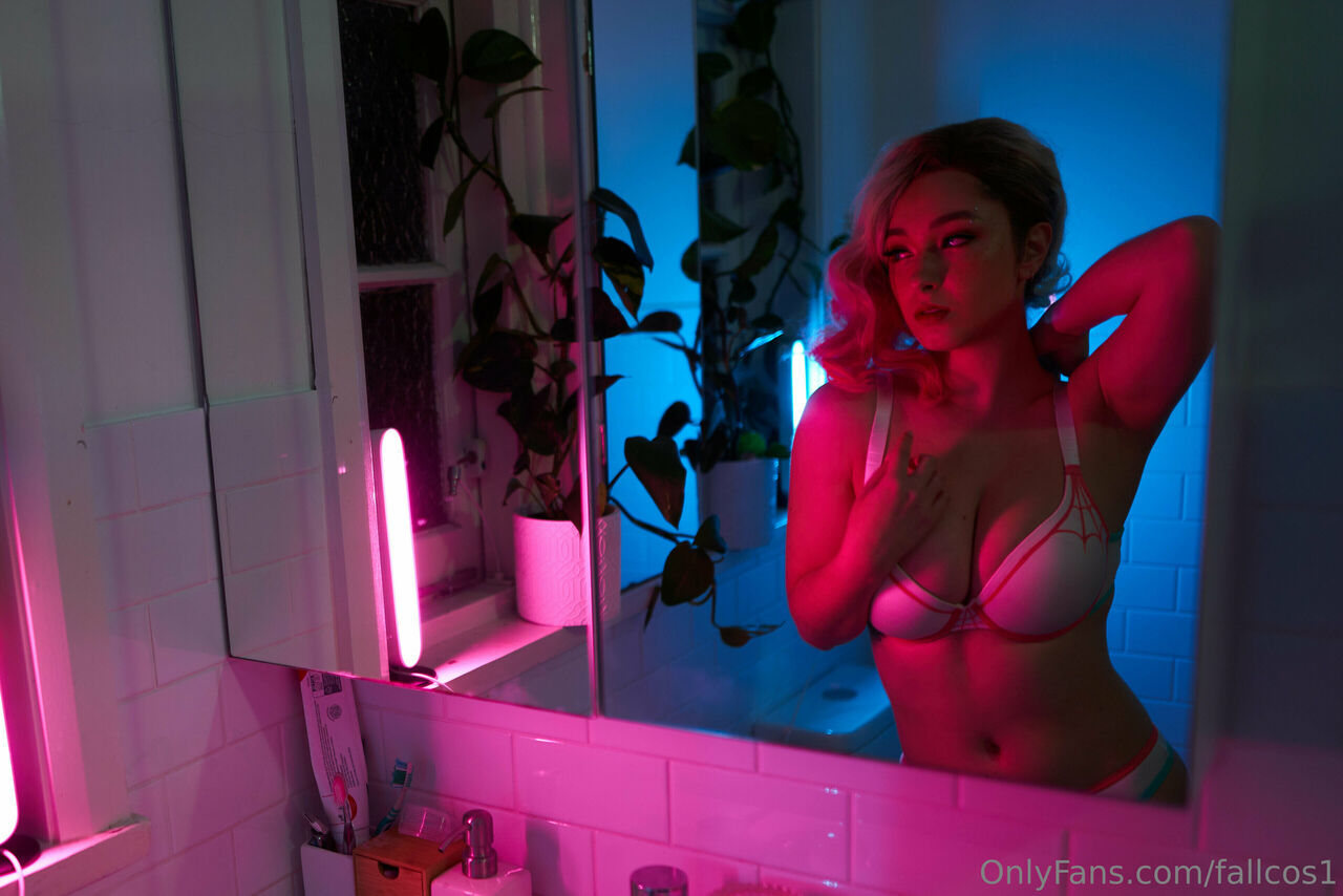 Alessia Medina - Gwen