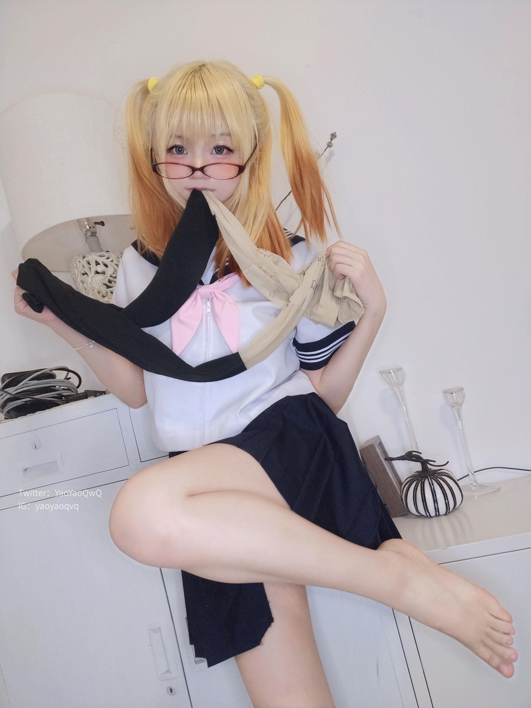 [福利女神cosplay] 萌妹子Coser摇摇乐yoyo fantia 22年1月会员合集 Jk系列/55P(34)