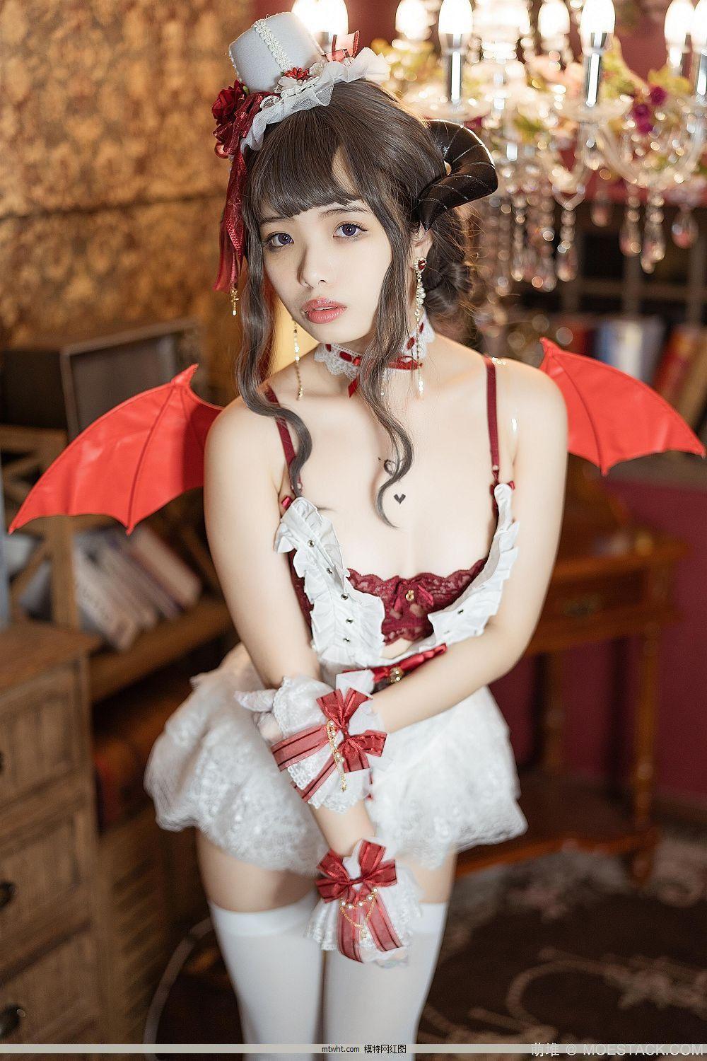 微博红人Coser2.5次元写真@雯妹 NO.018 魅魔本 Elegant devil[35P](24)