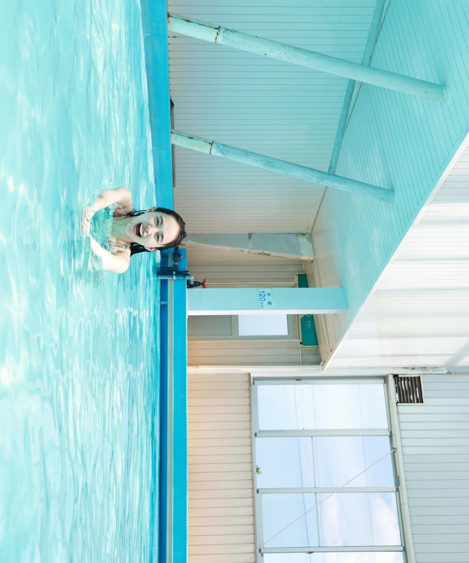 Hiroe Igeta 井桁弘恵, デジタル写真集 「BE{Free}」 Set.01(12)