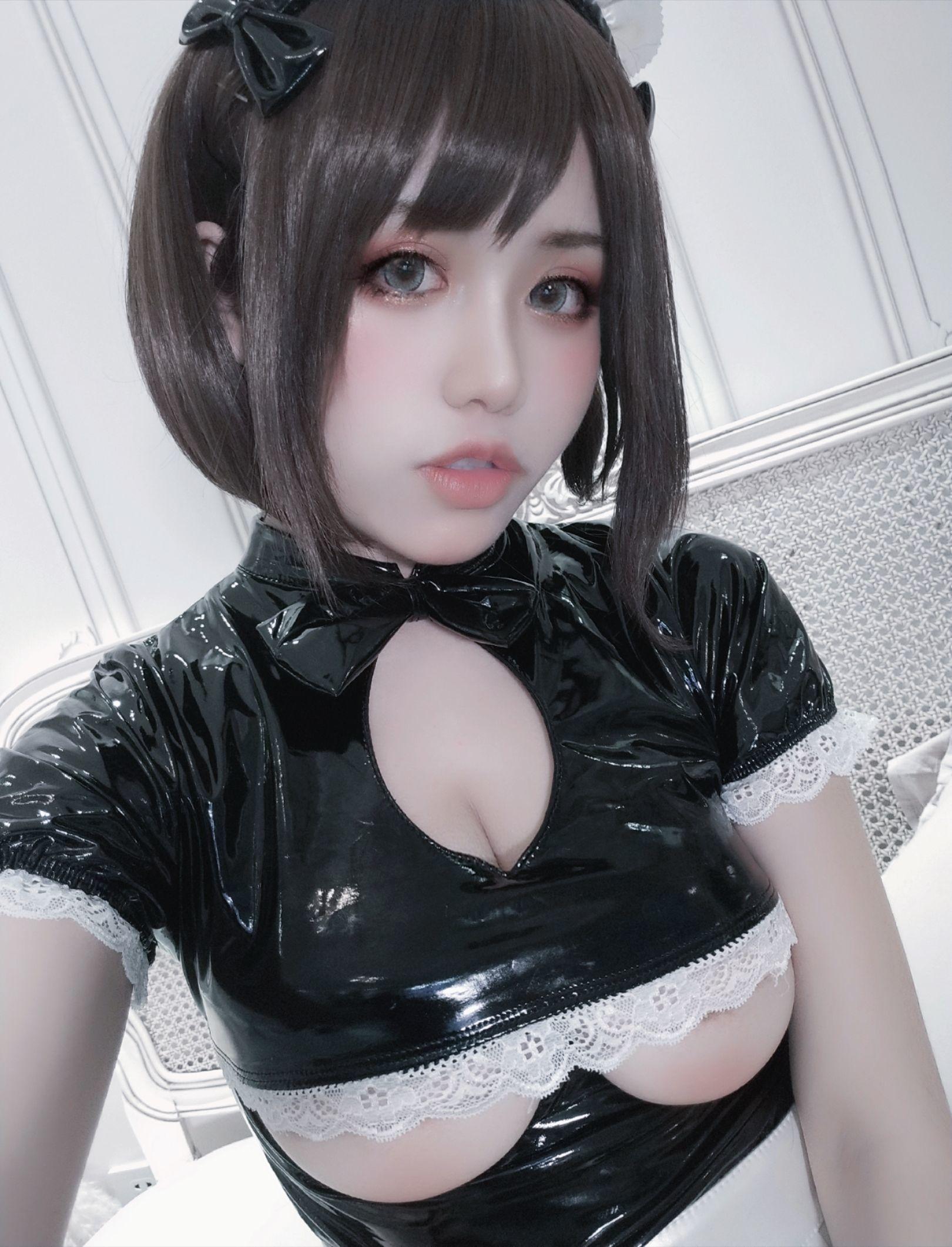 [美女Coser] 一笑芳香沁 《早餐奶》 写真集(13)