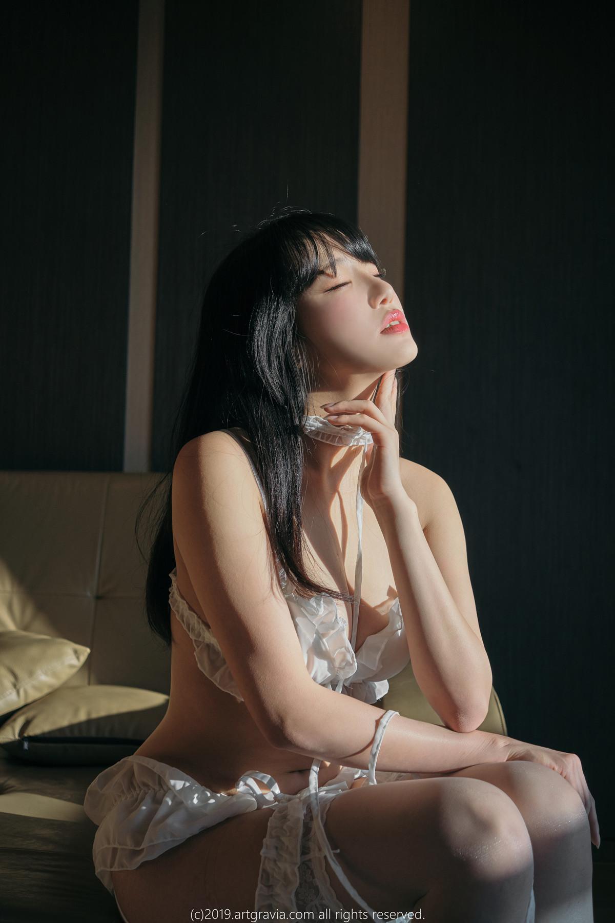 Suryun 수련, ArtGravia Vol.117 Photobook Set.02(4)