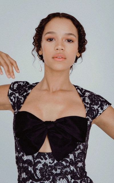 Taylor Russell OekMTRA6_o