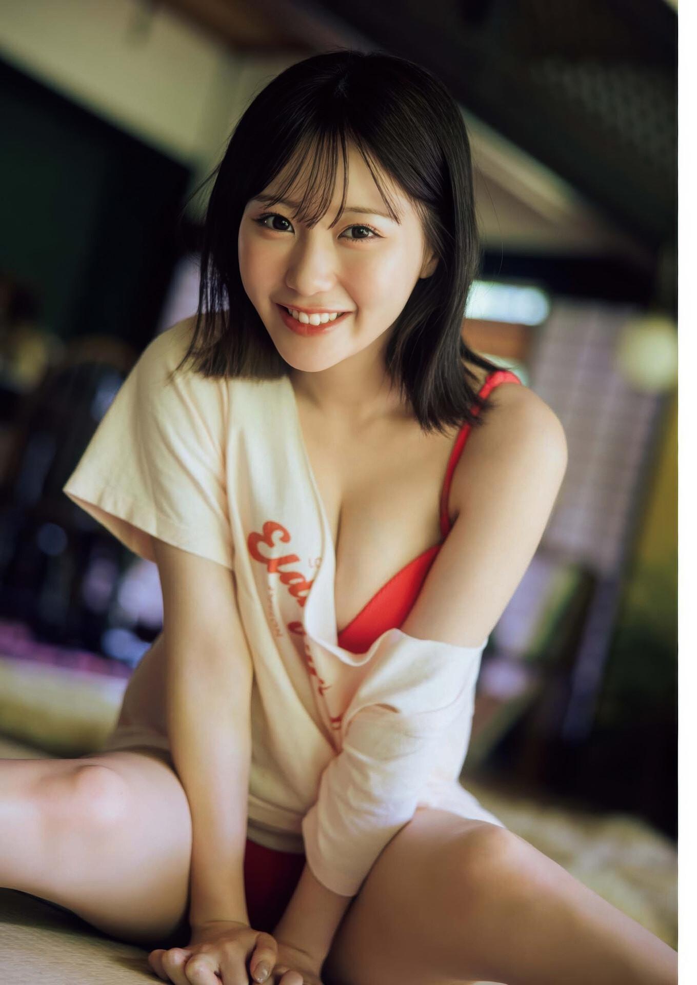 Miku Tanaka 田中美久, Big Comic Spirits 2025 No.41・42 (ビッグコミックスピリッツ 2025年41・42号)(4)