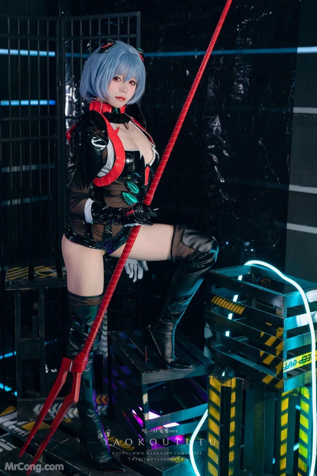 Coser@黏黏团子兔:『黑凌波』&小剧场 (50 photos )(18)