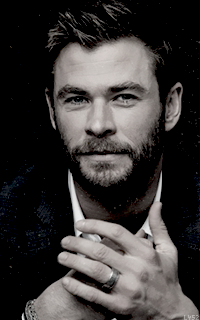 Chris Hemsworth 4mfZoLBe_o