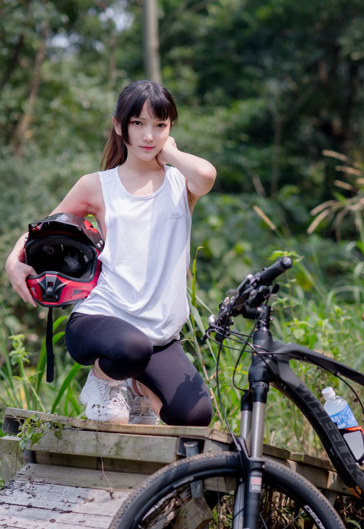 FantasyFactory Xiaoding Ding-Bicycle Riding 2