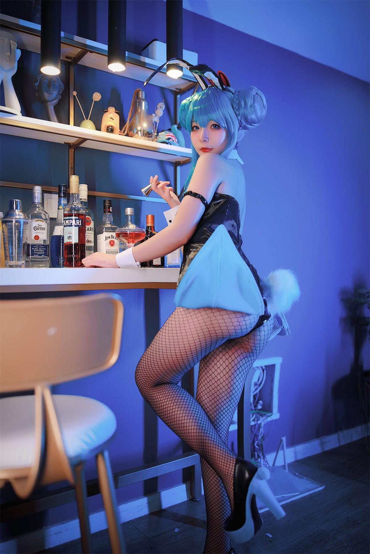 Cosplay Yuuhui玉汇 初音黑兔(17)