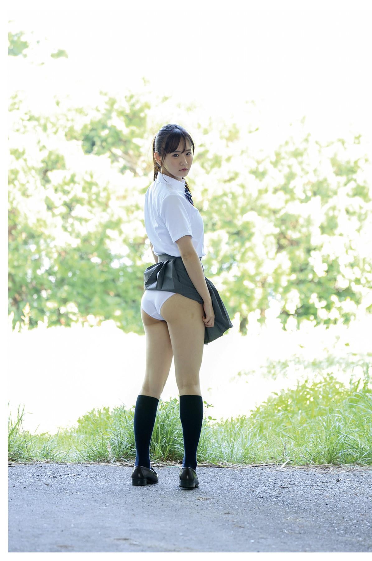 Narumi Hirose 広瀬なるみ, ヌード写真集 『風に包まれて』 Set.06(13)