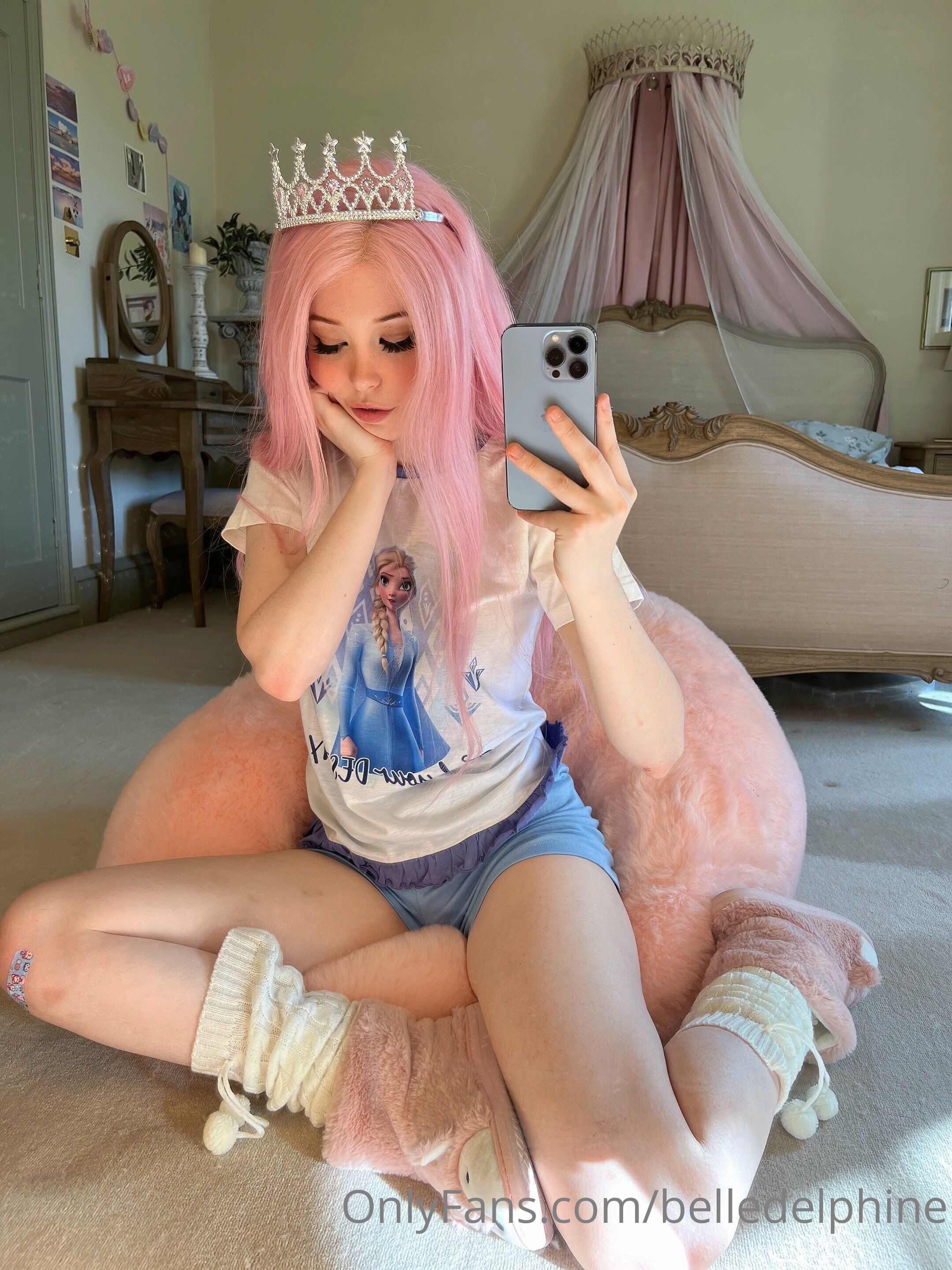 Belle Delphine Leaked