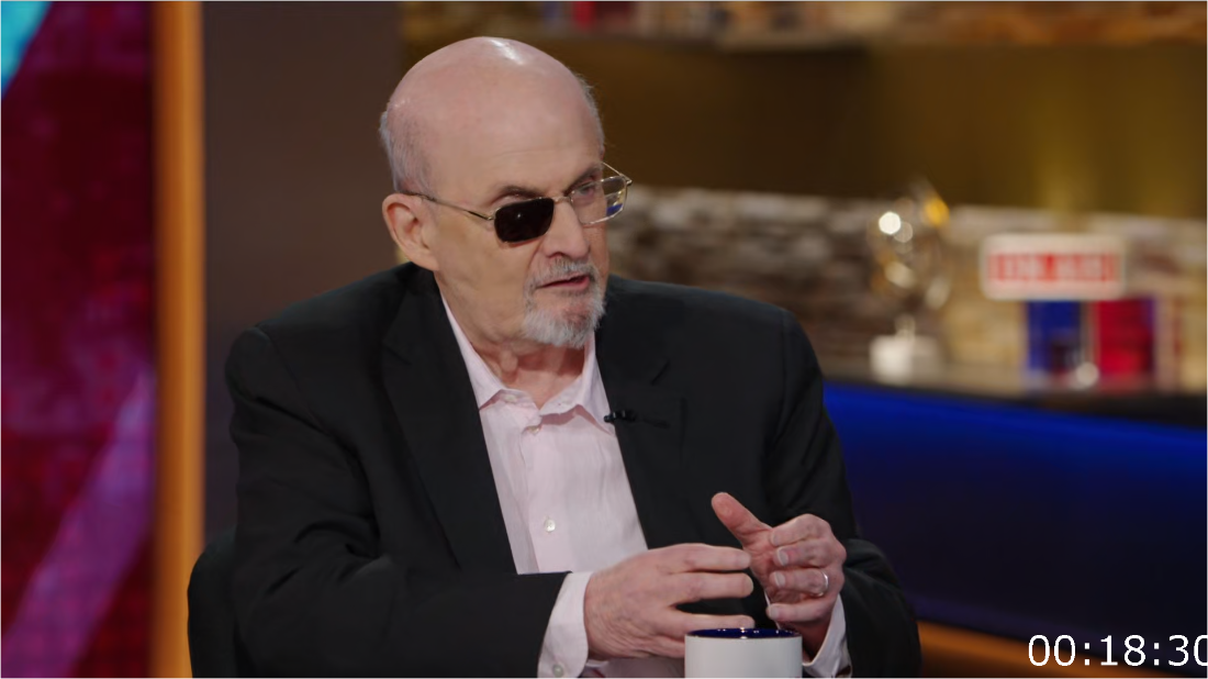 The Daily Show (2024-04-22) Salman Rushdie INTERNAL [1080p] (x265) PJOLlcLj_o