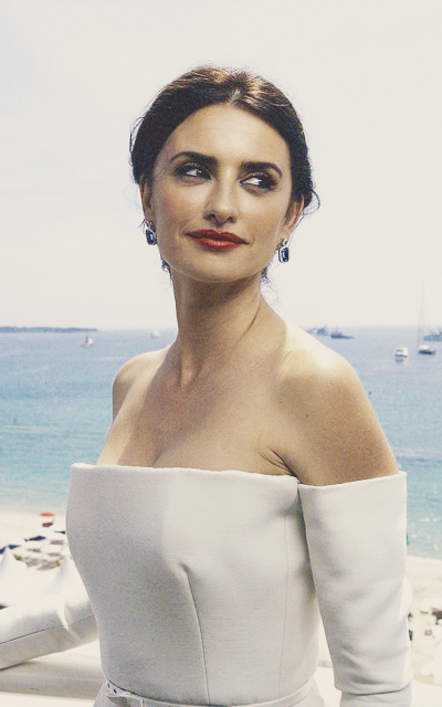 Penelope Cruz Z0RwS6VF_o