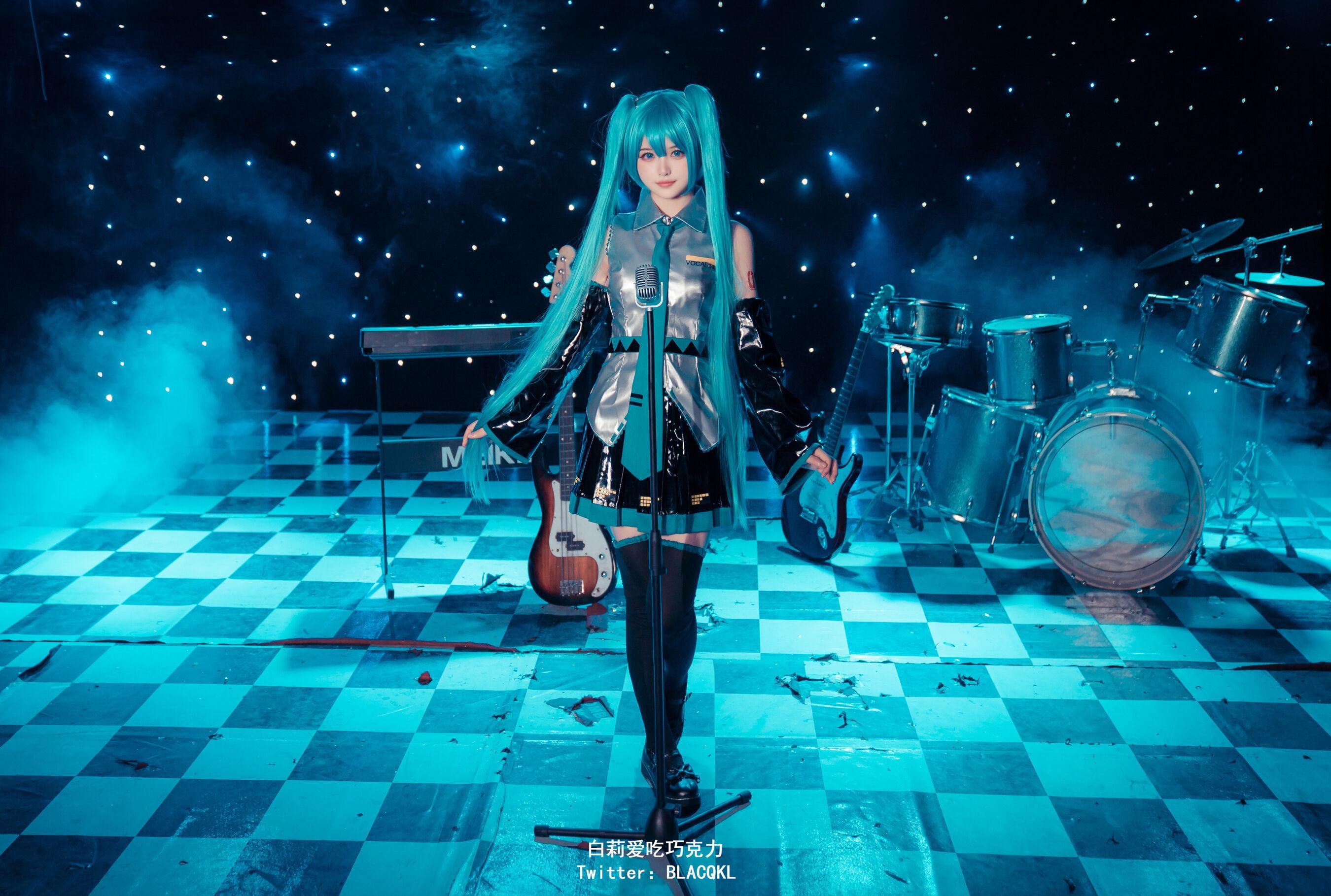 国模人体 白莉爱吃巧克力《未来初音 Miku》(10)