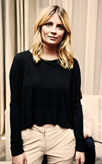 Mischa Barton VWEkRYdh_o