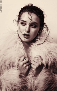 Katherine Langford F0jo53fv_o