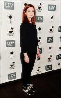 Bonnie Wright ReIWczBt_o