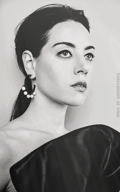 Aubrey Plaza RpTLN9tS_o