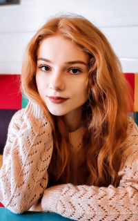 Julia Adamenko OvvctiKU_o