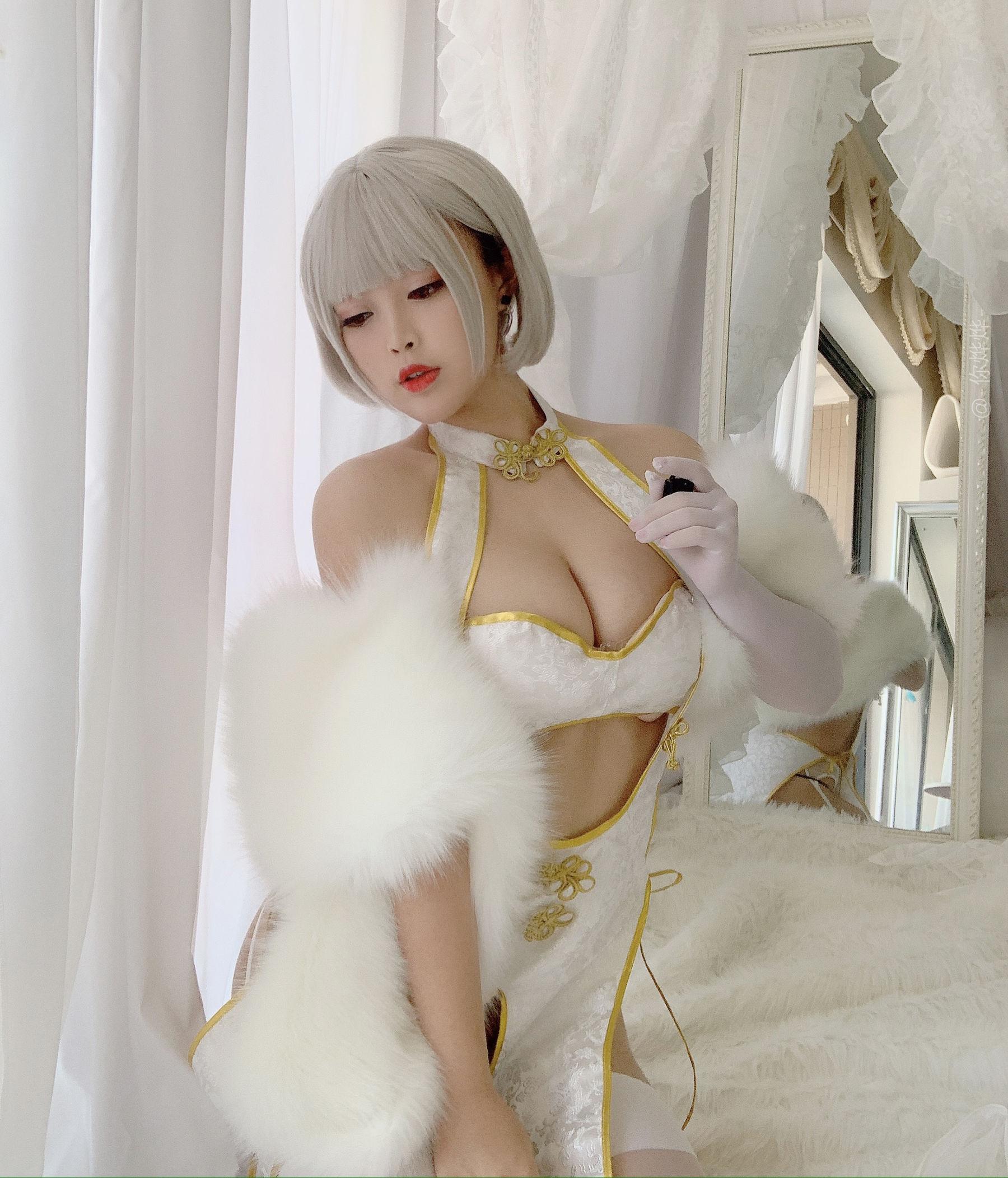 [美女Coser] -白烨- 《白旗袍》 写真集(14)