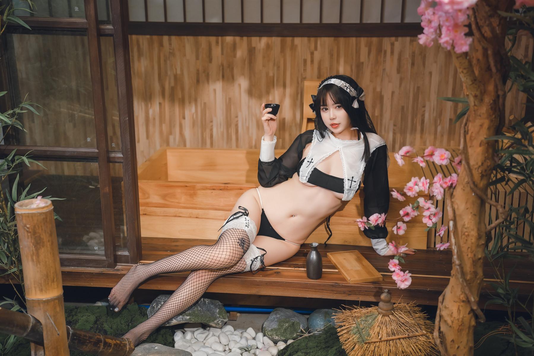 Cosplay Tina很妖孽呀 修女的秘密(8)