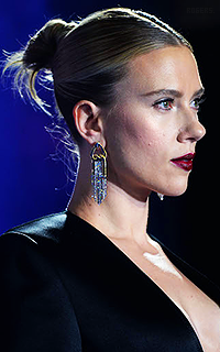 Scarlett Johansson AOTmGVqZ_o