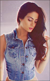 Emeraude Toubia BUHhW22r_o