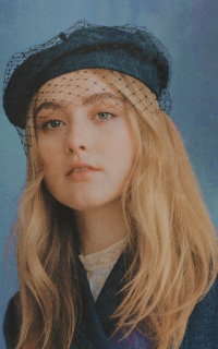 1990 - Kathryn Newton 82U2ZQmF_o