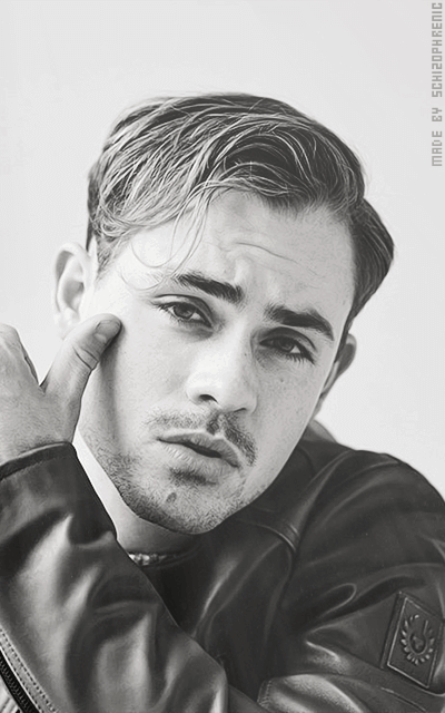 Dacre Montgomery 7spPy8wY_o