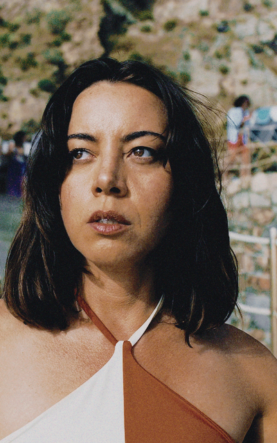 Aubrey Plaza YtSdVW3G_o