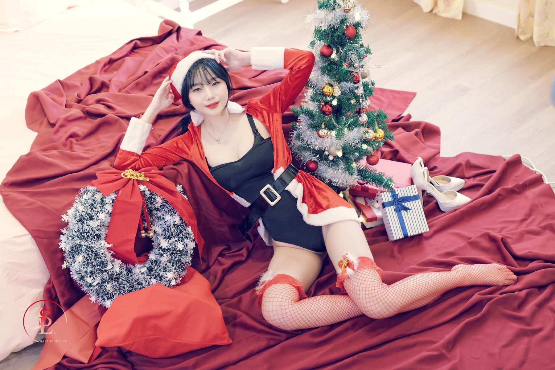 Yuna 유나, [SAINT Photolife] Merry Yuna’s Xmas Set.01(3)
