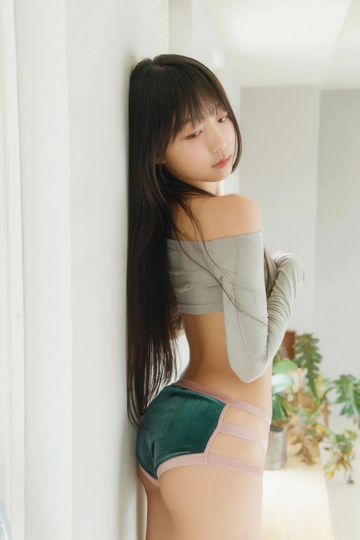 Eunji Pyo 표은지, FRIDAYデジタル写真集 「Juicy」 Set.03(8)