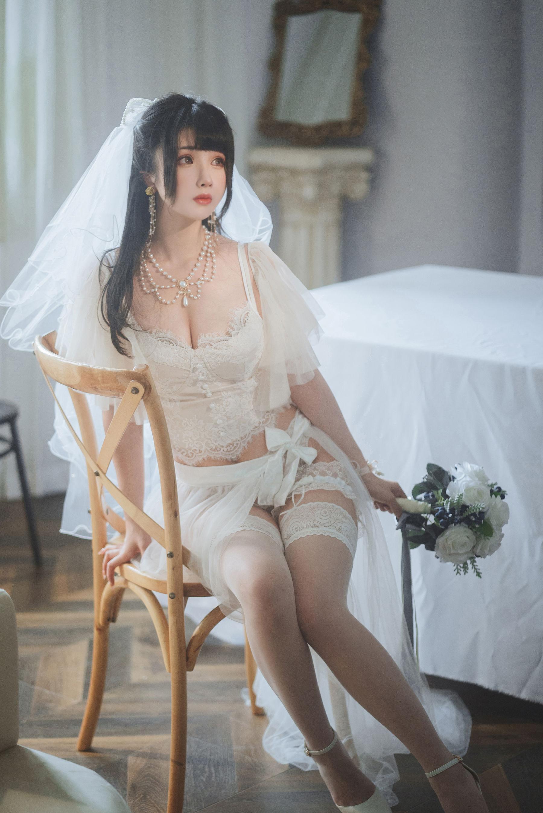 [网红COSER写真] rioko凉凉子 – 透明婚纱(2)