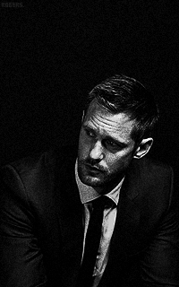 Alexander Skarsgard BWI7I6PM_o