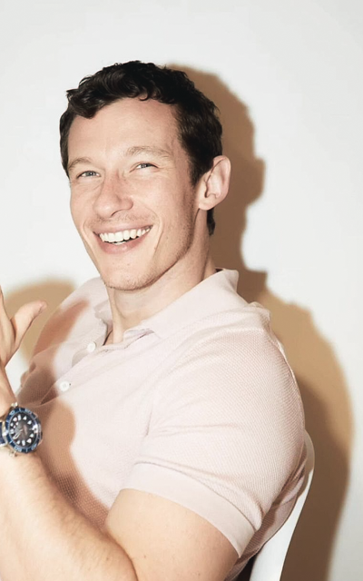 Callum Turner  UixW5pR7_o