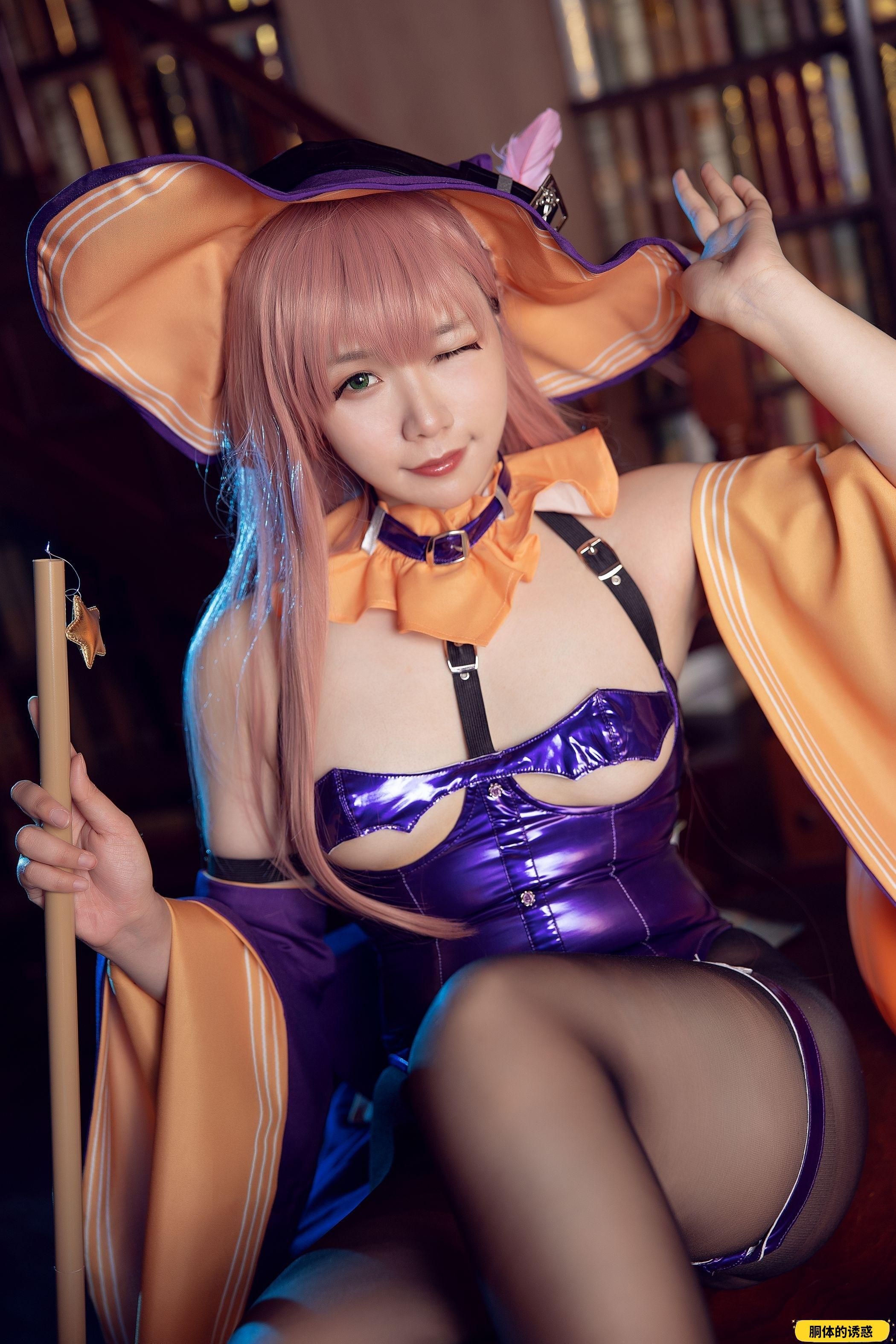 Makachan 麻花麻花酱 - Memphis Halloween (Azur Lane)