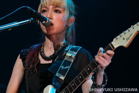 SCANDAL HALL TOUR 2012「Queens are trumps-Kirifuda wa Queen-」 Z2vxFCam_o