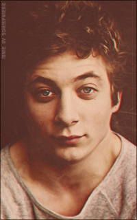 Jeremy Allen White JvvGpD6n_o