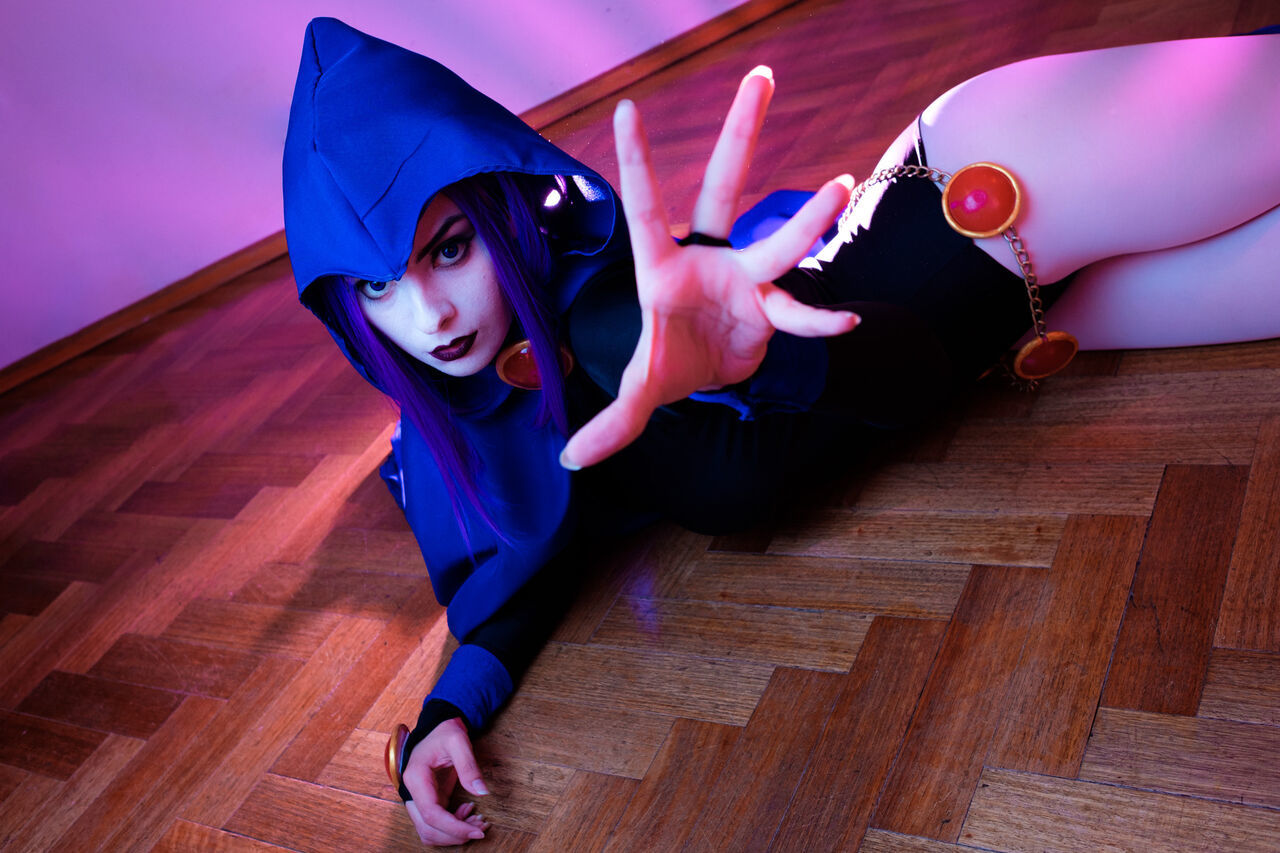 Valentina Kryp - Raven