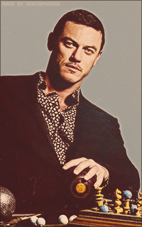 Luke Evans 25Lm8EeQ_o